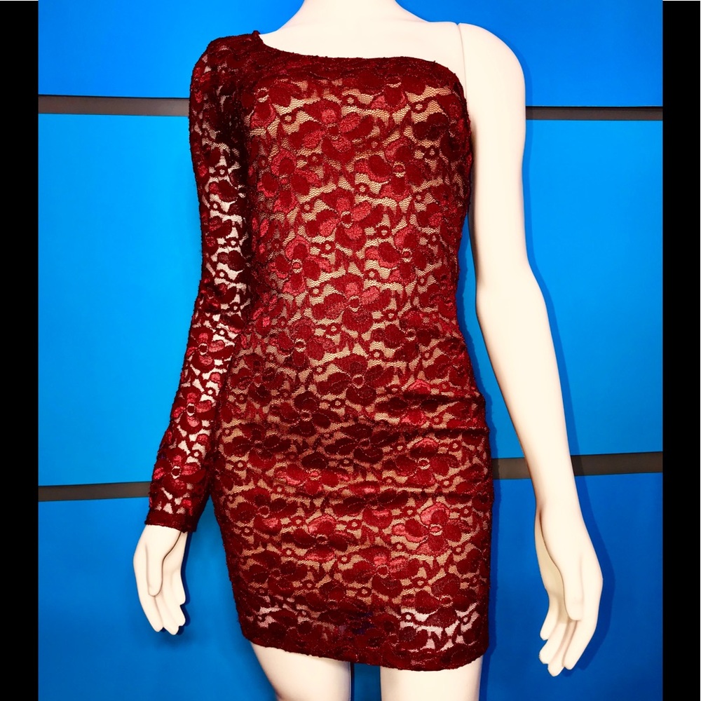 FOREIGN EXCHANGE • Red Lace One Shoulder Dress/ S